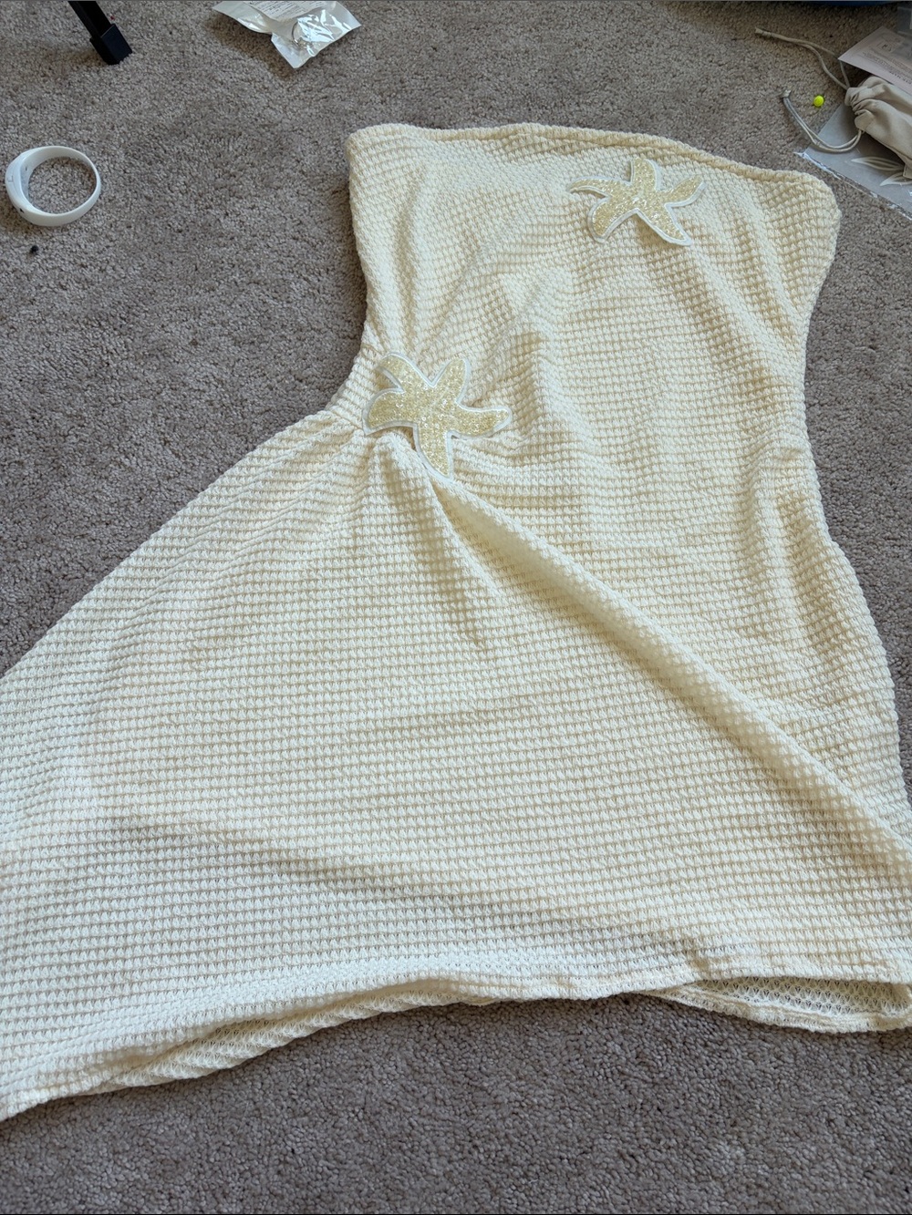 SHEIN Strapless Cream Textured Dress with Starfish Appliqués